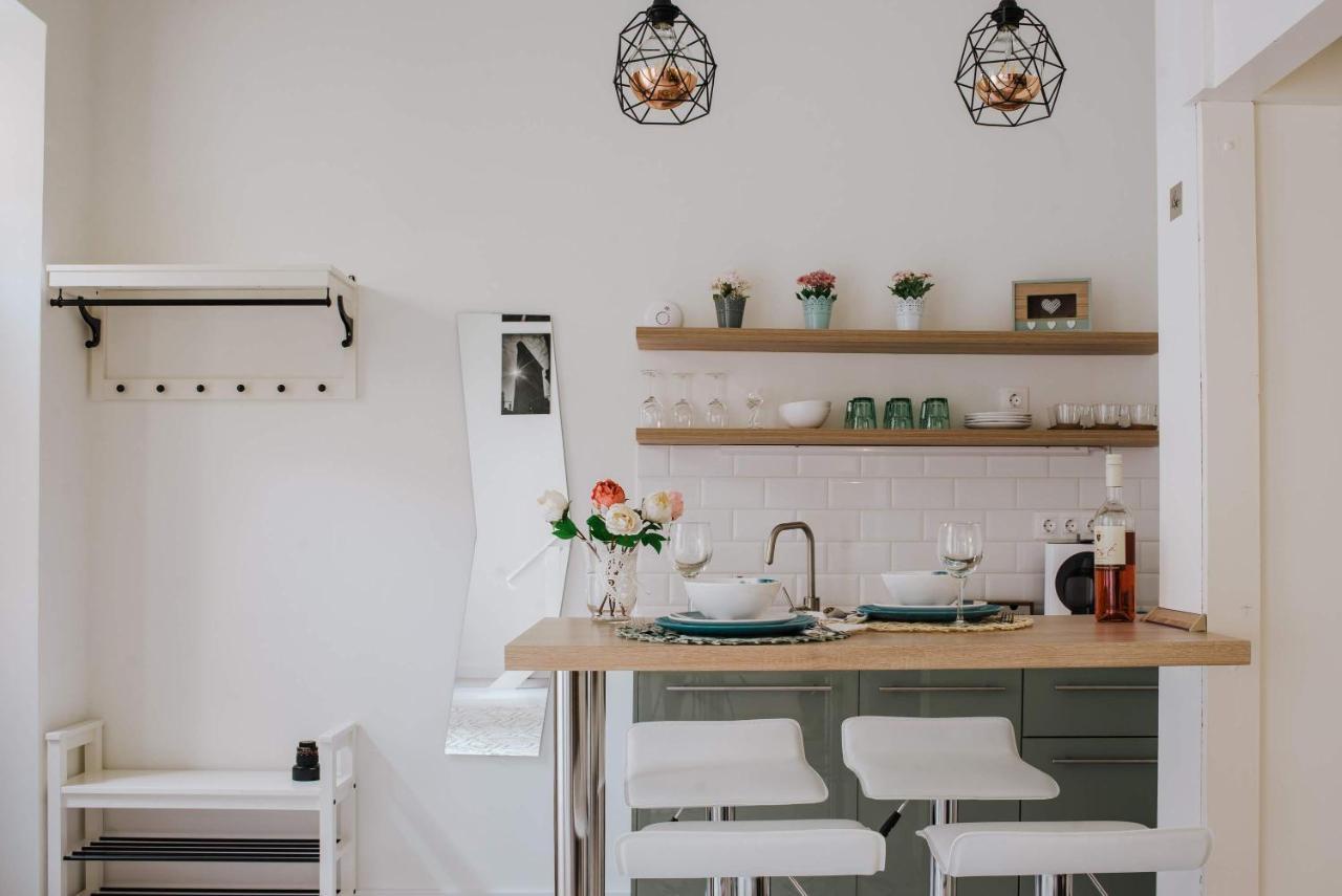 Comfy Apartment At New York Cafe With Aircon Boedapest Buitenkant foto