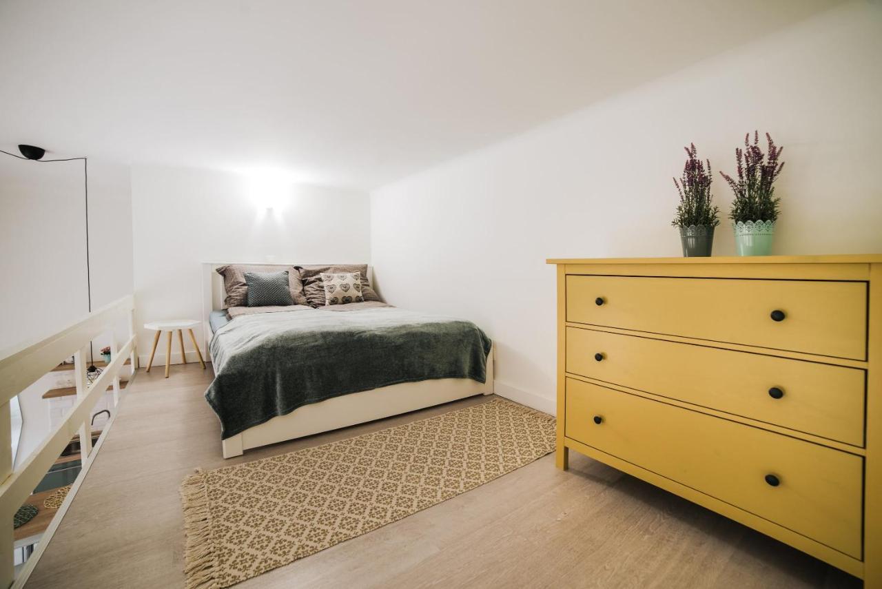 Comfy Apartment At New York Cafe With Aircon Boedapest Buitenkant foto