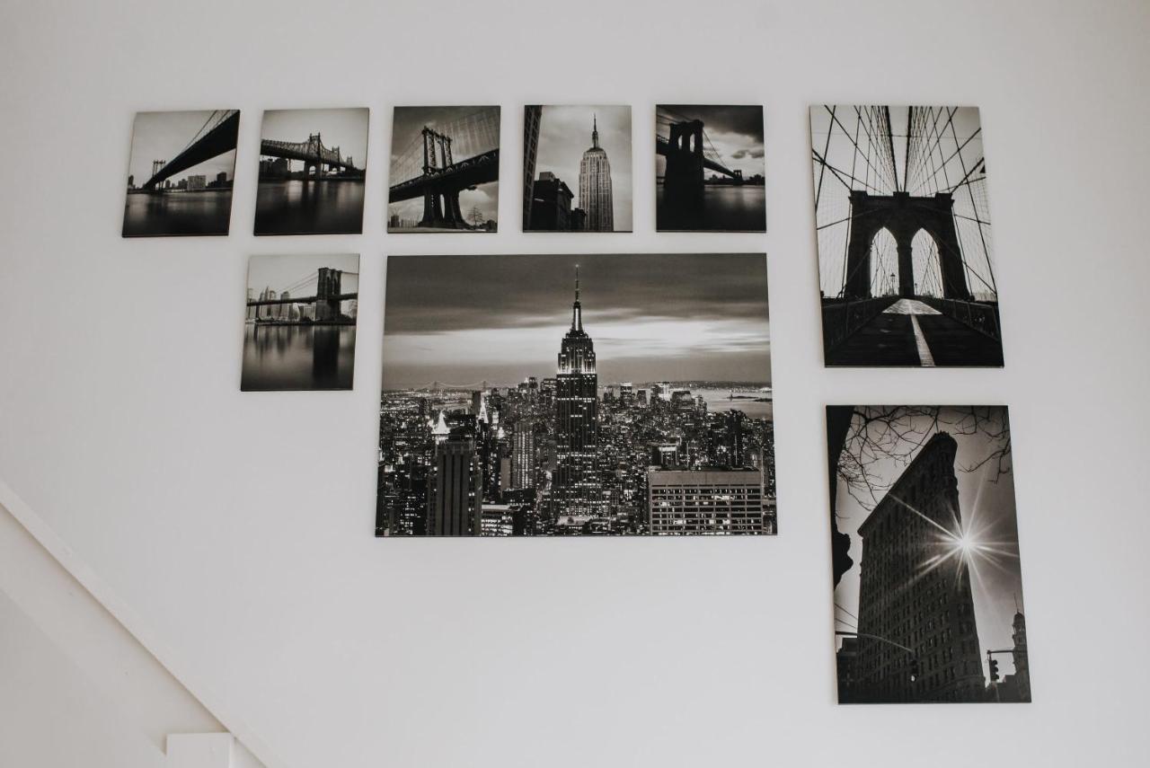 Comfy Apartment At New York Cafe With Aircon Boedapest Buitenkant foto